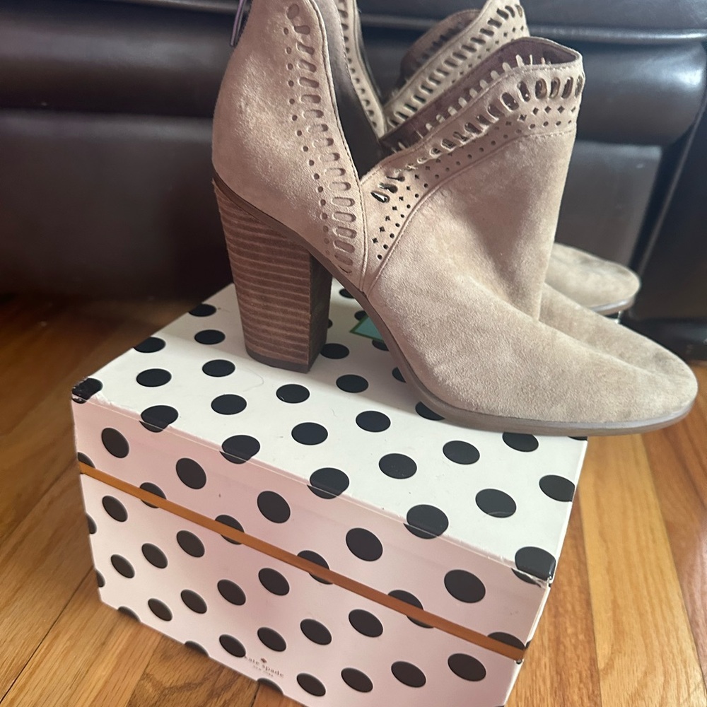 Women's Tan Ankle Boots